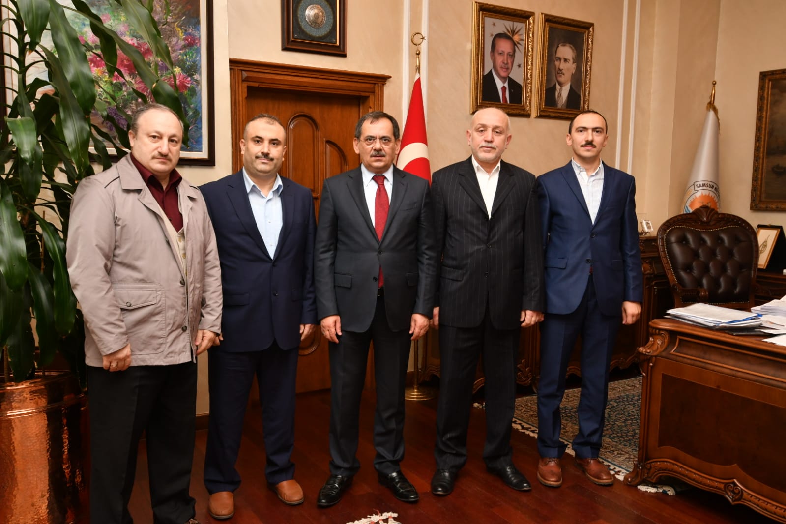 HAYRAT VAKFINDAN SAMSUN BÜYÜKŞEHİR BELEDİYE BAŞKANI’NA ZİYARET